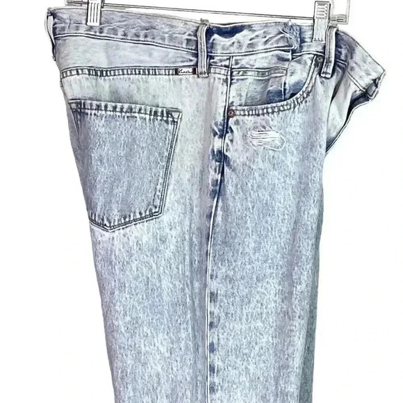 KanCan Women 11/29 Mid Rise Straight Jeans Blue Cotton Light Acid Wash Raw Hem - Picture 5 of 9